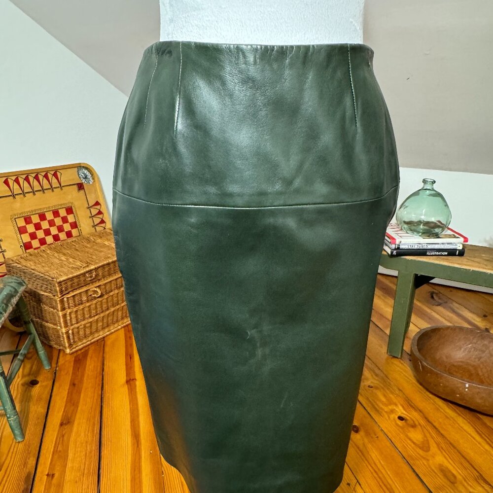 Bill Blass Original Vintage Green Leather skirt  sz Medium